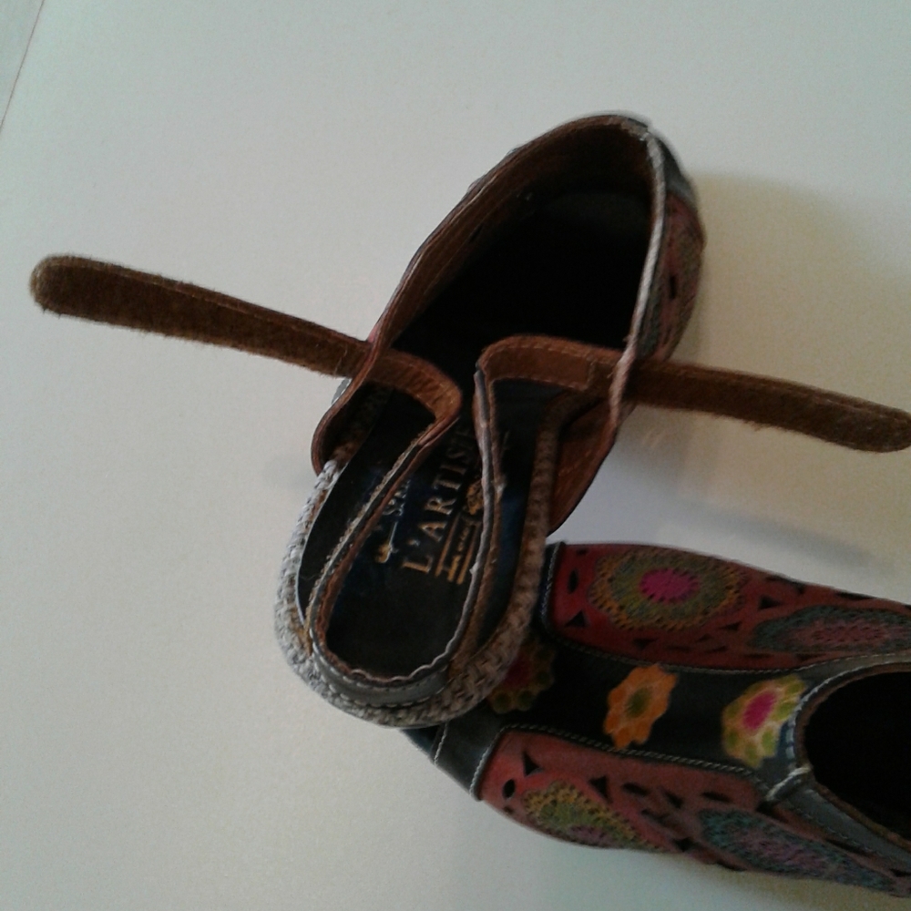 🌺PRICE DROP🌺 NEW L' Artiste Spring Step Wedge Mules/Sandals - Picture 9 of 10